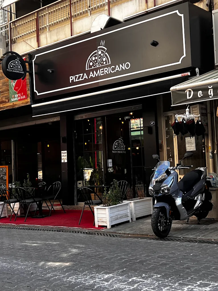 Pizza Americano